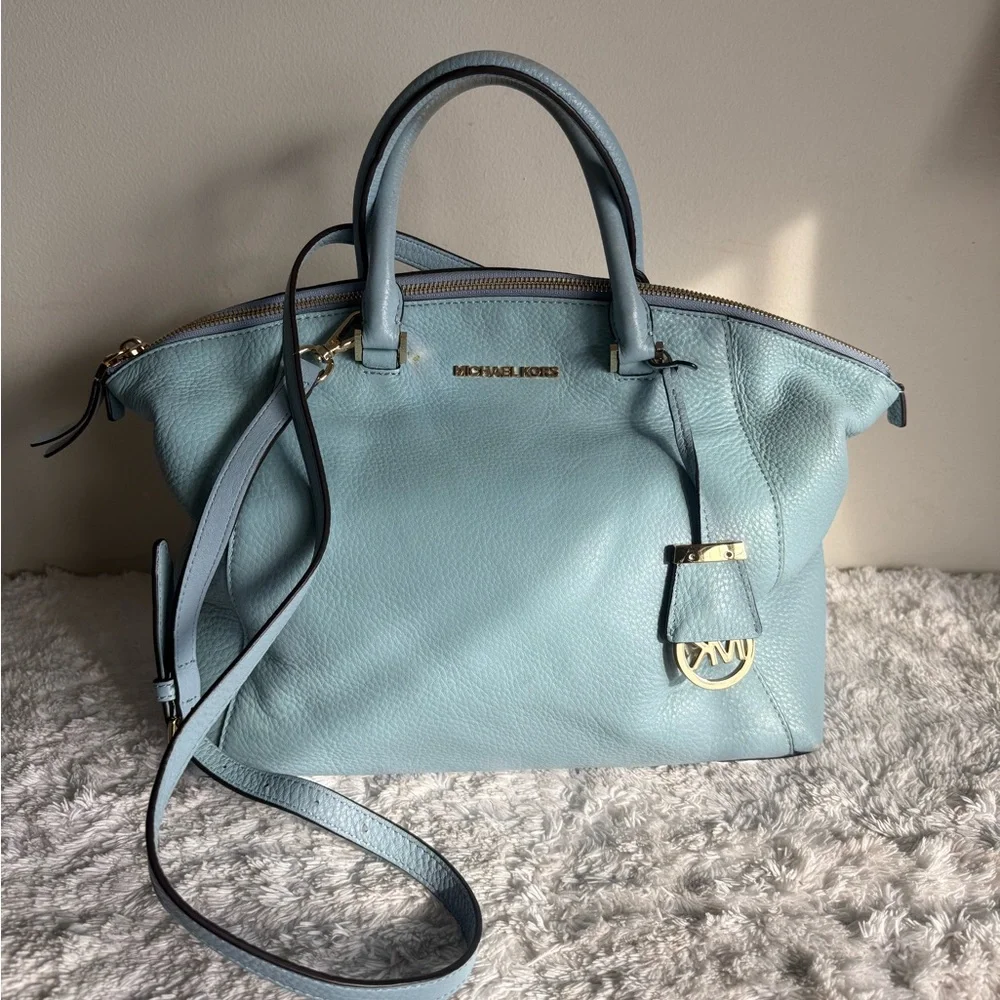Michael Kors Large Riley Satchel - Picture 2 of 12